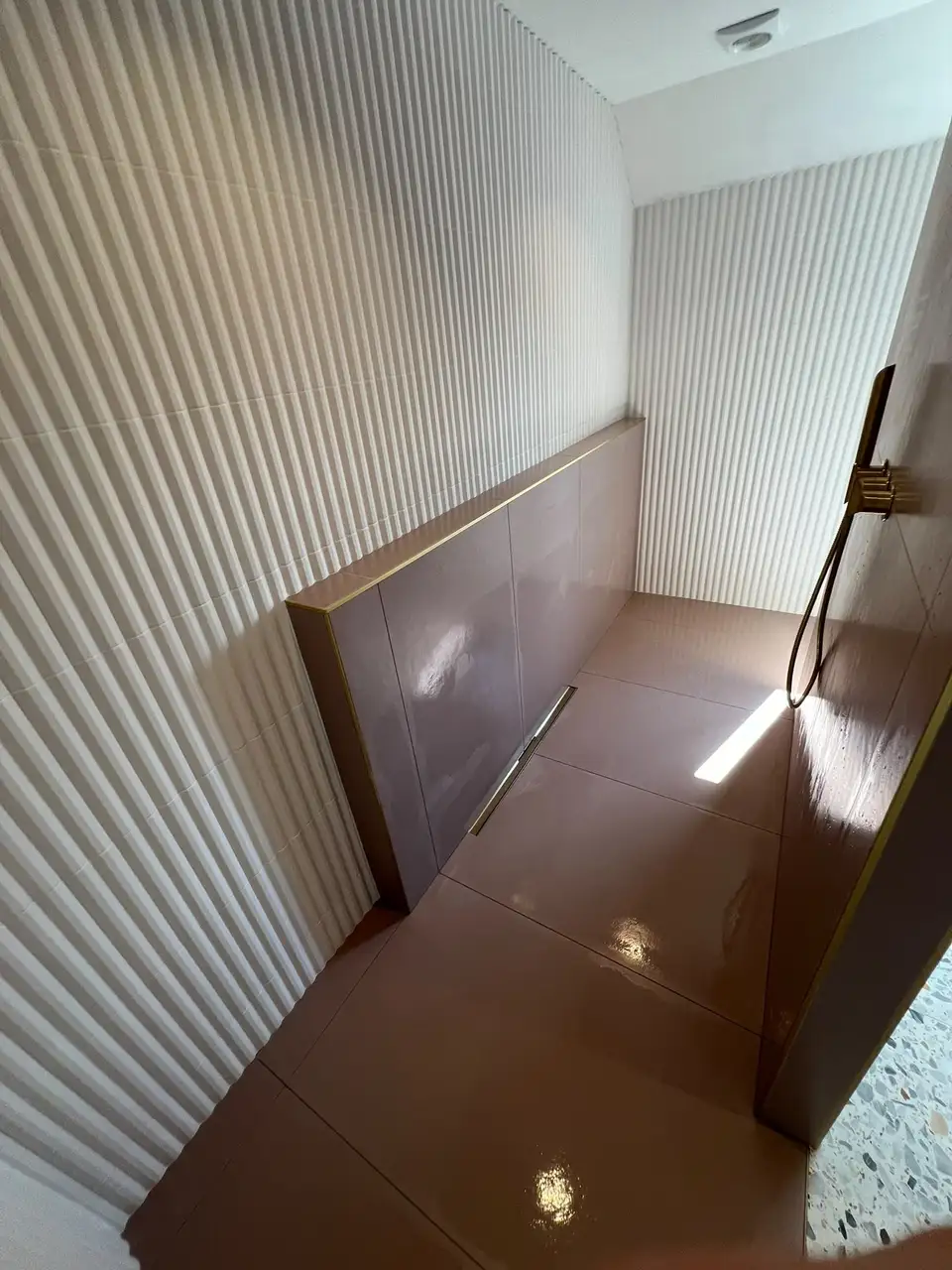 Après : Douche à l'italienne, de l'ossature au carrelage, Ostende